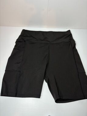 Source Unknown Black Mid-Rise Bike Shorts with Side Pockets